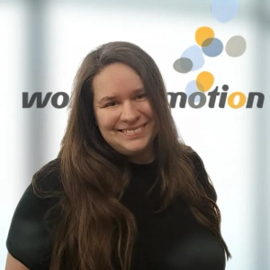 <span style="color: #f7a705;">Veronic</span> <strong>Schuster</strong>