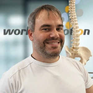 <span style="color: #f7a705;">Björn</span> <strong>Rauchmann</strong>