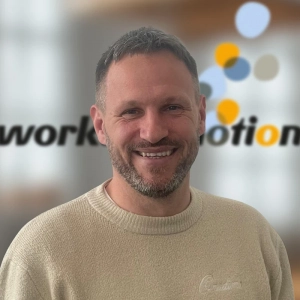 <span style="color: #f7a705;">Kilian</span> <strong>Hendricks</strong>