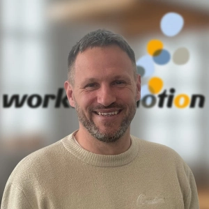 <span style="color: #f7a705;">Kilian</span> <strong>Hendricks</strong>